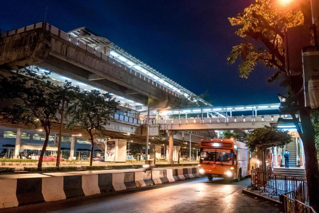 Buddy Place Bangkok Exteriör bild