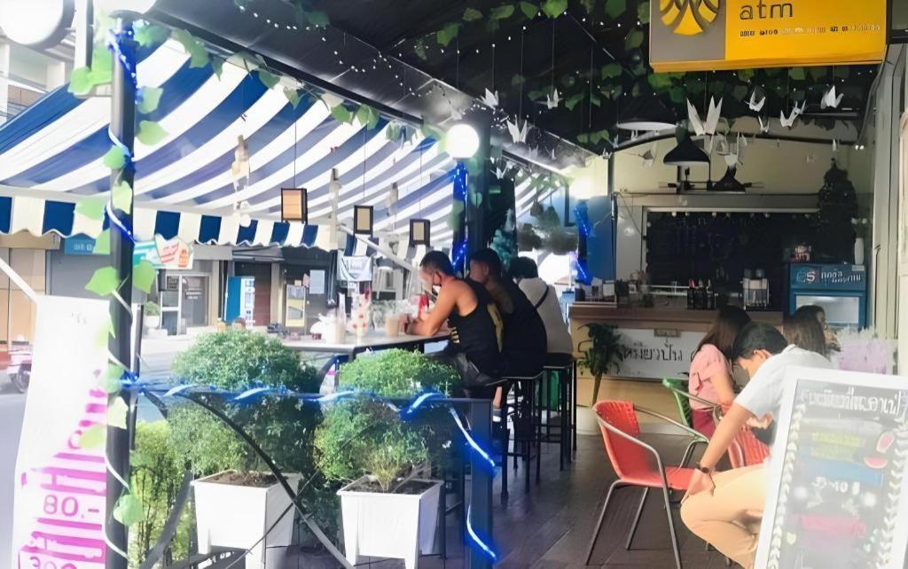 Buddy Place Bangkok Exteriör bild